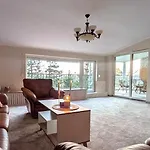 Διαμέρισμα Comfortable Apartment, Sauna Included In The Price *